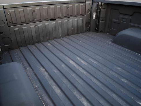 Certified 2023 GMC Sierra 1500 Elevation w/ Preferred Package AWD/4WD image 10