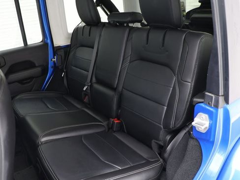 Used 2023 Jeep Wrangler Unlimited Sahara w/ Cold Weather Group image 11