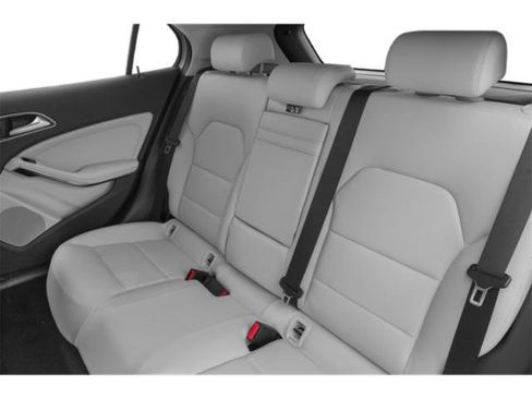 Used 2015 Mercedes-Benz GLA 250 4MATIC image 15