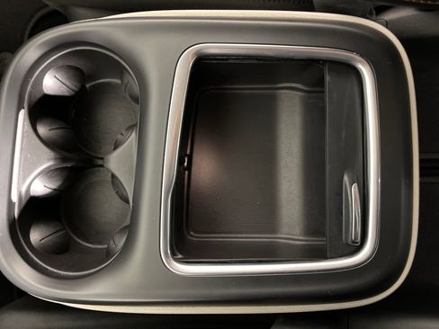 Used 2019 Chrysler Pacifica Touring-L Plus w/ Advanced Safetytec Group FWD image 25