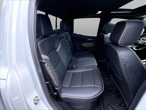 Used 2025 GMC Canyon Denali AWD/4WD image 20