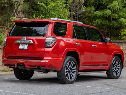 Used 2016 Toyota 4Runner Limited AWD/4WD image 6