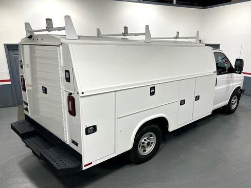 Used 2020 GMC Savana 3500 w/ Power Convenience Package image 10