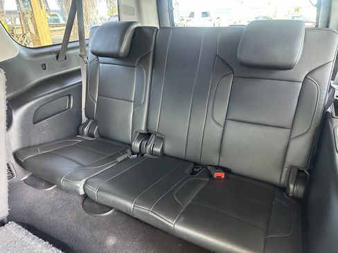 Used 2020 Chevrolet Suburban LT image 14