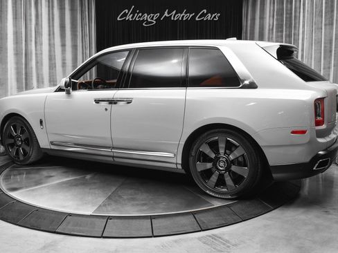 Used 2023 Rolls-Royce Cullinan image 3