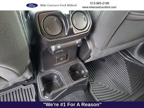 Used 2019 Jeep Wrangler Unlimited Sahara w/ Safety Group image 12