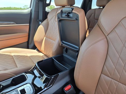 Used 2025 Kia Telluride SX X-Line AWD/4WD image 32