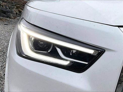 Used 2021 INFINITI QX80 Luxe w/ Cargo Package image 26