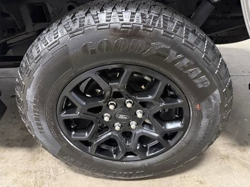 Used 2025 Ford F150 Lariat AWD/4WD image 10