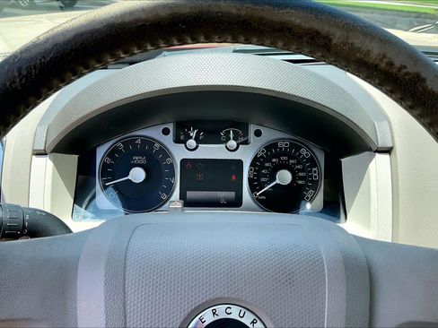 Used 2010 Mercury Mariner Premier FWD image 24