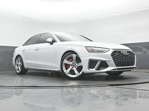 Used 2023 Audi S4 Premium Plus w/ Premium Plus Package AWD/4WD image 27