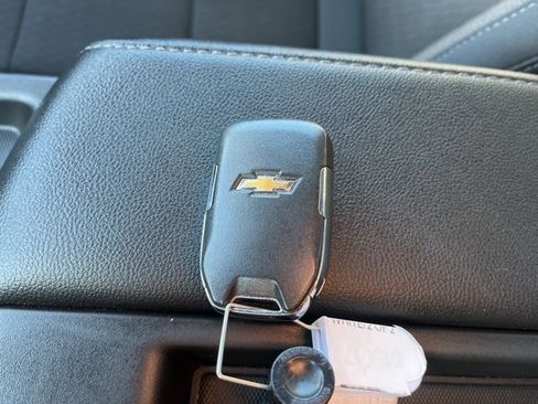 Used 2020 Chevrolet Silverado 1500 LT w/ All-Star Edition image 63