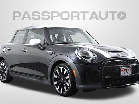 Certified 2024 MINI Cooper S image 3