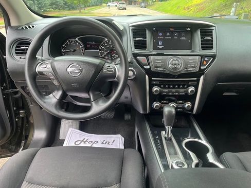 Used 2017 Nissan Pathfinder S AWD/4WD image 20
