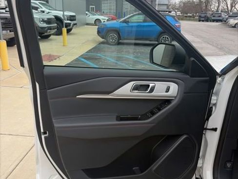 New 2026 Ford Explorer Active image 33
