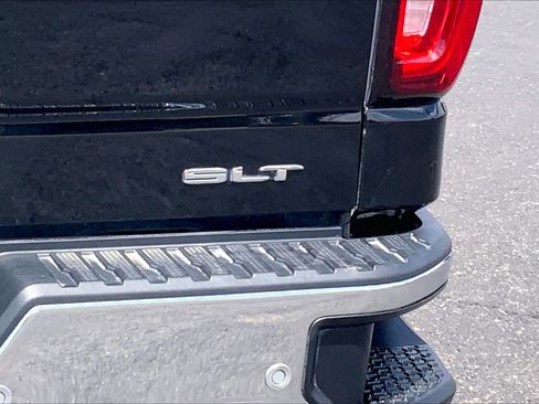 Used 2022 GMC Sierra 1500 SLT AWD/4WD image 10