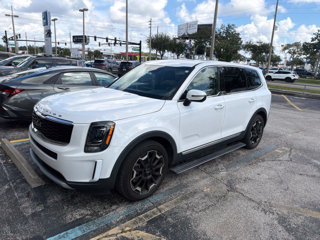 Used 2022 Kia Telluride LX AWD/4WD image 1
