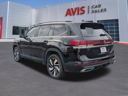 Used 2025 Volkswagen Atlas SE AWD/4WD image 9