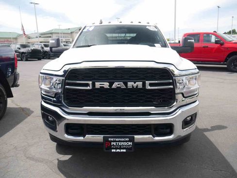 Used 2024 RAM 3500 Tradesman w/ Chrome Appearance Group AWD/4WD image 2