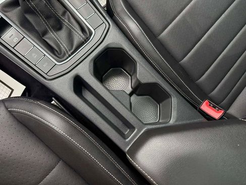 Used 2022 Volkswagen Jetta SE image 26