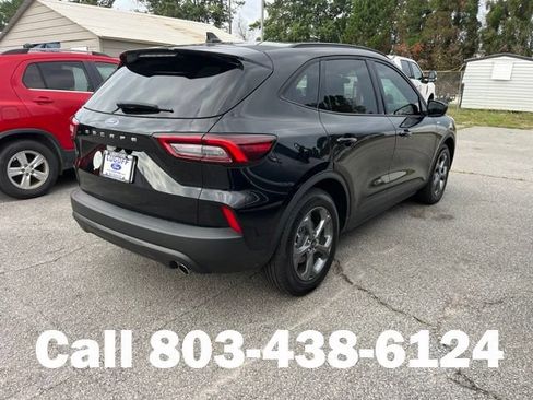 Used 2025 Ford Escape ST-Line FWD image 2