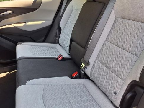 Used 2023 Chevrolet Equinox LS w/ LS Convenience Package FWD image 6