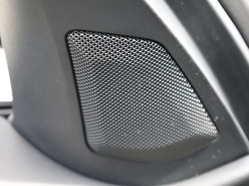 Used 2025 BMW 330i Sedan w/ Premium Package RWD image 15