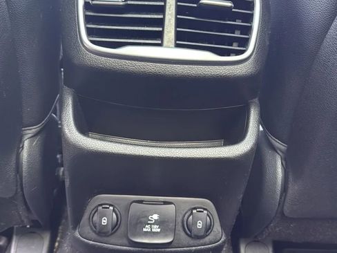 Used 2019 Hyundai Santa Fe FWD image 33
