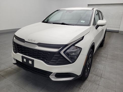 Used 2023 Kia Sportage LX AWD/4WD image 15