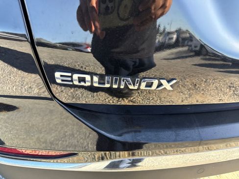 Used 2018 Chevrolet Equinox LT AWD/4WD image 14