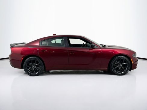 Used 2022 Dodge Charger SXT w/ Plus Group image 4