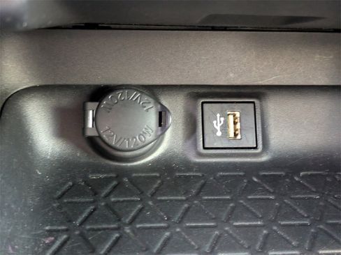 Used 2023 Toyota RAV4 LE image 17