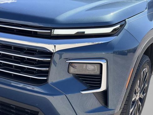 New 2026 Chevrolet Traverse LT w/ Sun and Wheel Package image 23