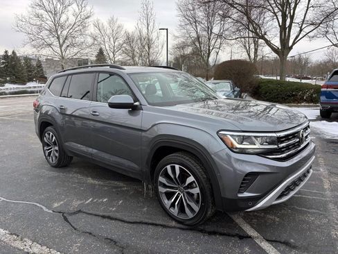 Used 2022 Volkswagen Atlas SE AWD/4WD image 1