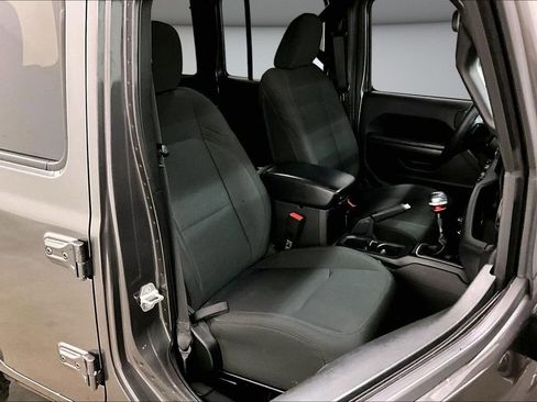Used 2018 Jeep Wrangler Unlimited Sport S AWD/4WD image 30
