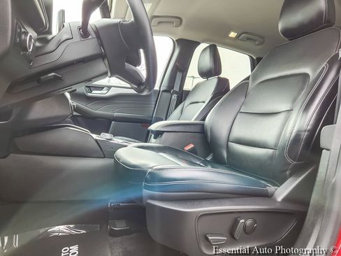 Used 2024 Ford Escape Platinum AWD/4WD image 7