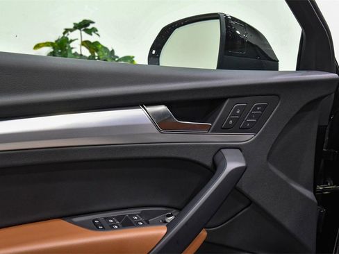 Used 2025 Audi Q5 2.0T Premium w/ Convenience Plus Package image 14