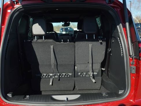 New 2026 Chrysler Pacifica Limited w/ Uconnect Theater Family Group image 17