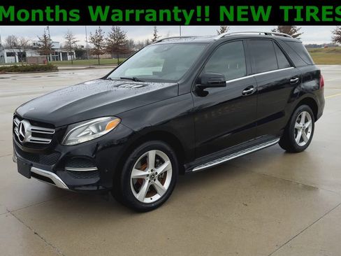 Used 2019 Mercedes-Benz GLE 400 4MATIC w/ Premium 1 Package image 4