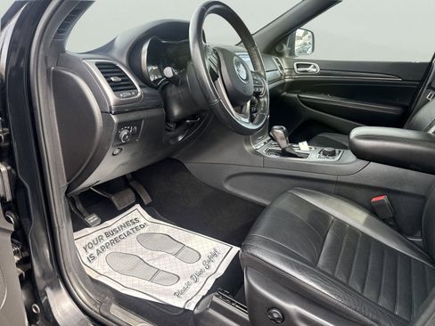 Used 2020 Jeep Grand Cherokee Limited X image 16