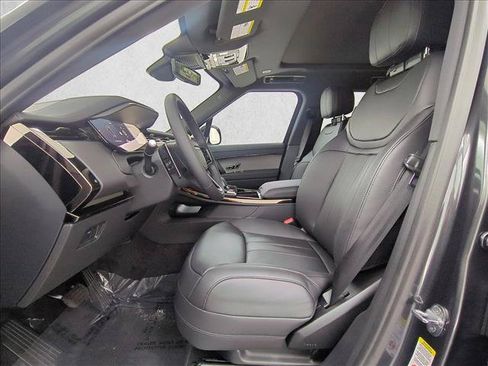 New 2026 Land Rover Range Rover Sport SE AWD/4WD image 4