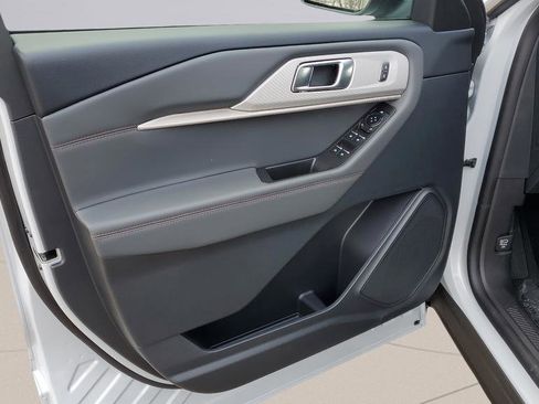 New 2026 Ford Explorer Active image 13