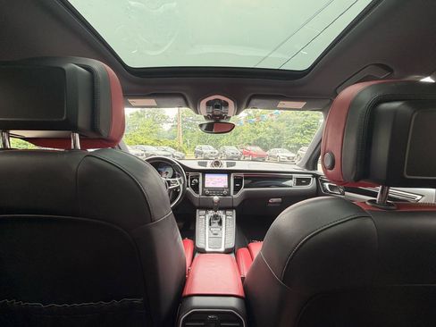 Used 2017 Porsche Macan S AWD/4WD image 27