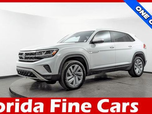 Used 2023 Volkswagen Atlas Cross Sport SE image 1