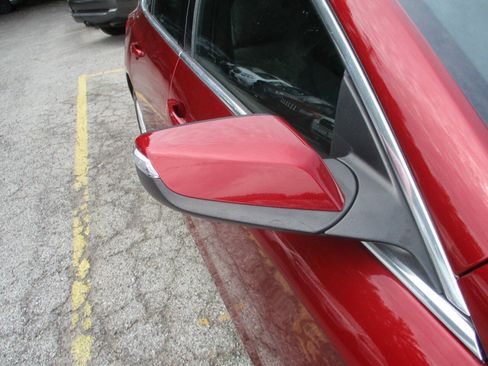 Used 2018 Chevrolet Malibu LT w/ Driver Confidence Package FWD image 27
