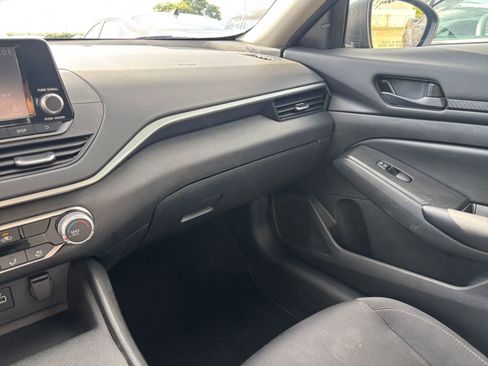 Used 2024 Nissan Altima 2.5 S image 34