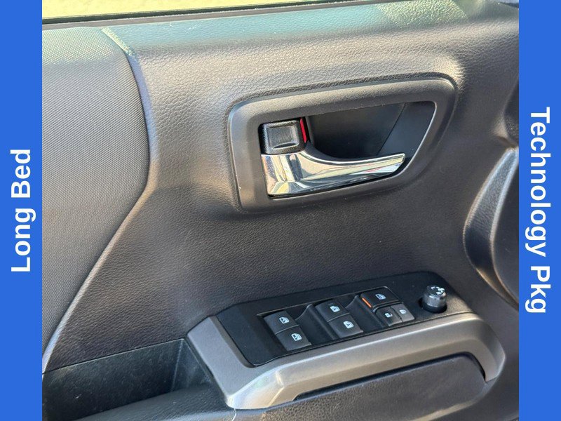 Used 2021 Toyota Tacoma TRD Sport w/ Technology Package AWD/4WD image 18