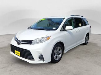 Used 2018 Toyota Sienna LE FWD video 1