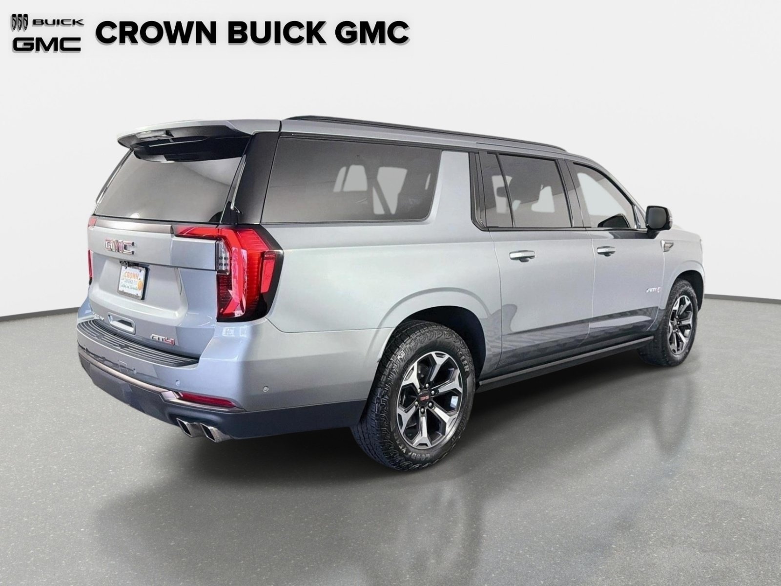 Used 2026 GMC Yukon XL AT4 Ultimate w/ LPO, Floor Liner Package AWD/4WD image 5