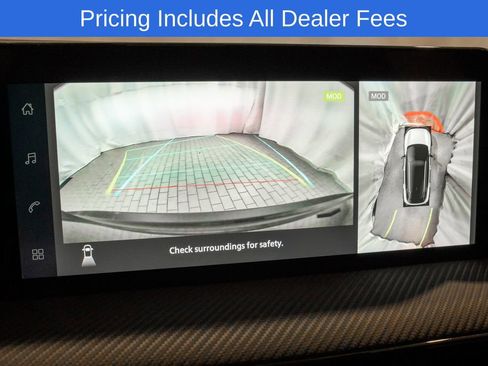 New 2026 Nissan Kicks SR w/ Illumination Package FWD image 9